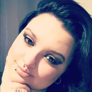 Meet your Posher, Keely